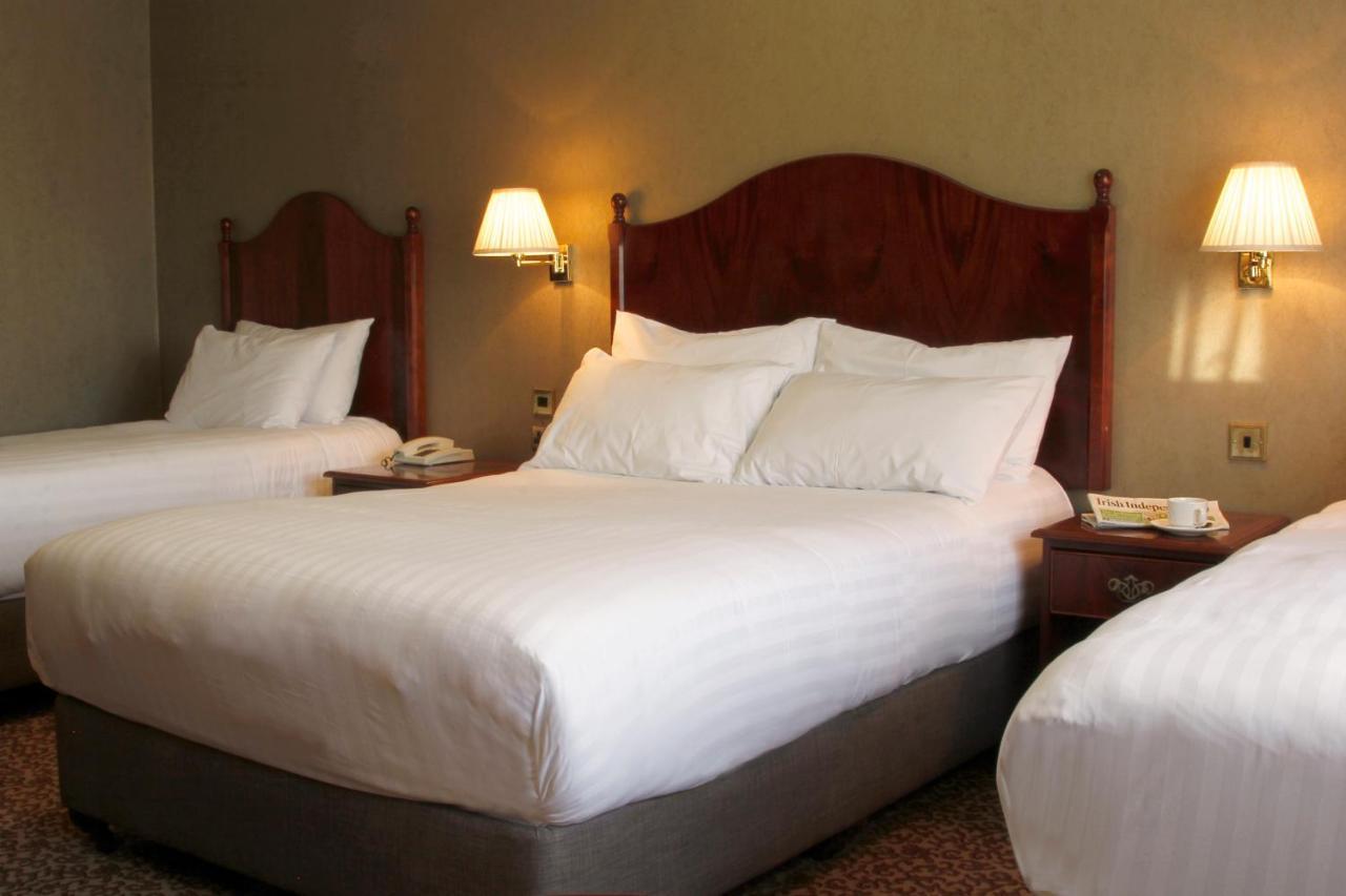 Seven Oaks Hotel Κάρλοου Εξωτερικό φωτογραφία