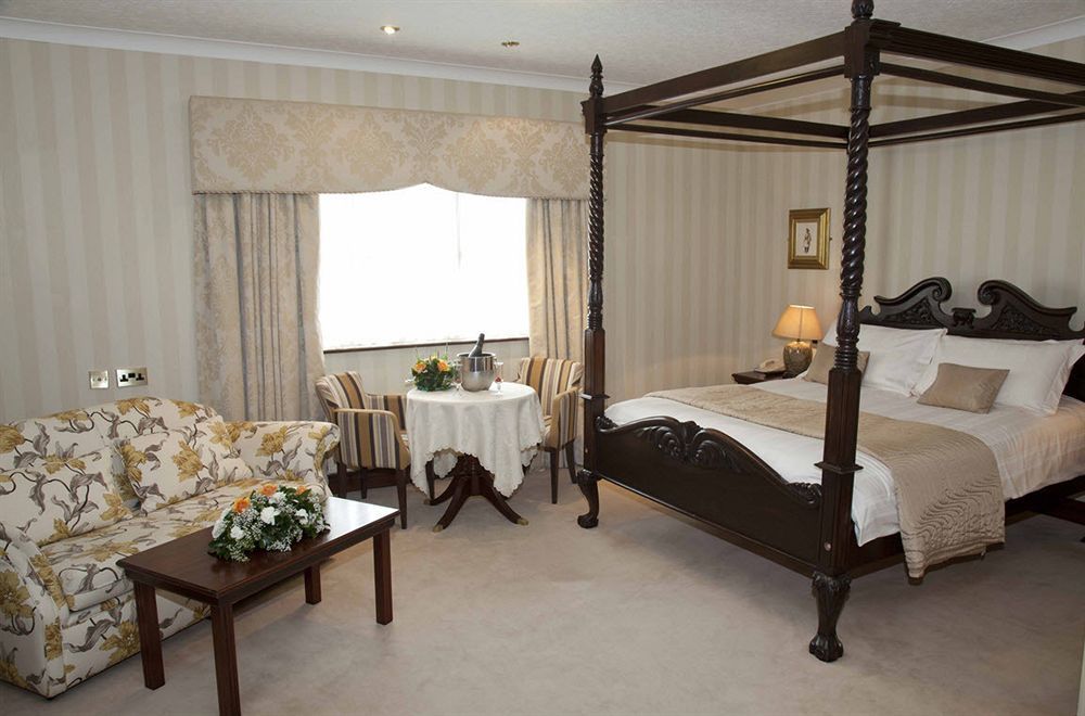 Seven Oaks Hotel Κάρλοου Εξωτερικό φωτογραφία